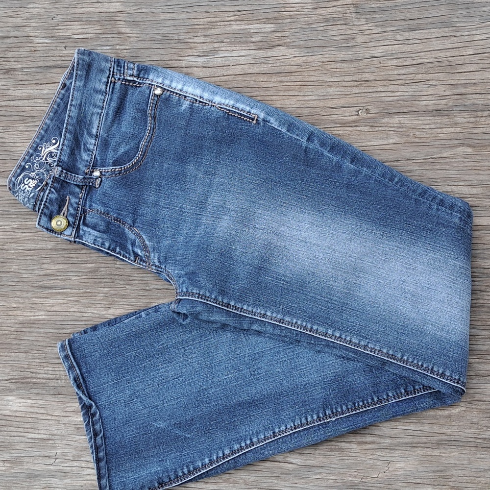 Express Jeans Barely Boot Low-Rise, Size 4 S - image 1